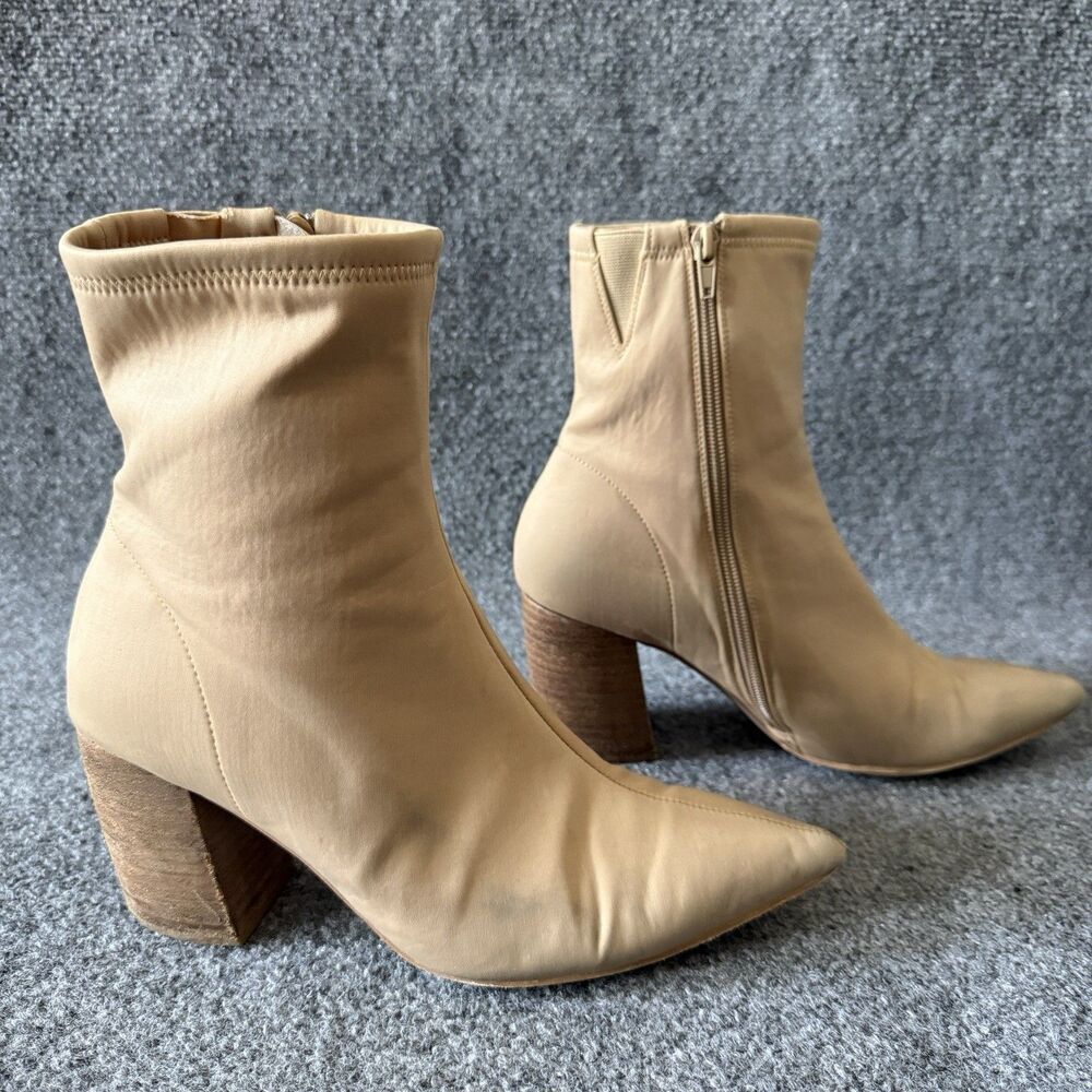Jeffrey Campbell Coma Cream Nude Neoprene Pointed Toe Block Heel Bootie Size 9.5